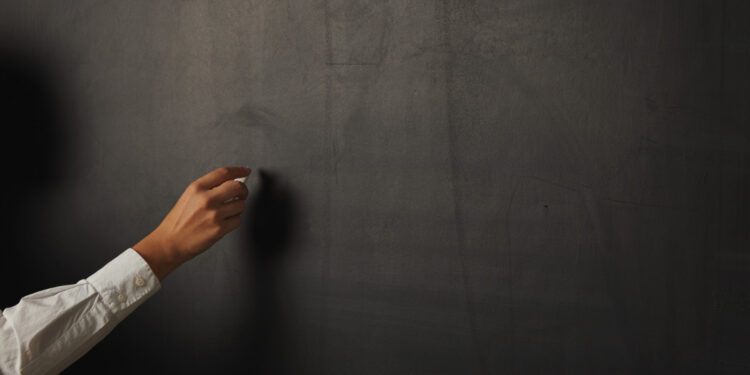 Kadroya Geçen Öğretmenlerimizin, Kadrolu Diğer Meslektaşlarının Sahip Olduğu Hakları Kullanamıyor Olması Adalet İlkesiyle Bağdaşmamaktadır.