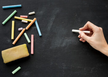 Cumhuriyet’in 100. Yılında 100 Bin Öğretmen Ataması Yakışır