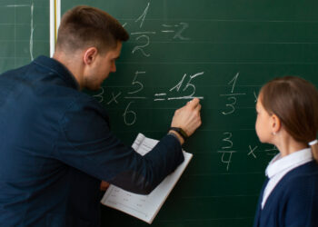 Ücretli Öğretmenlik Köleliktir!