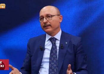 Ağzı Olan Konuşmasın! Türkiye’de Memur Sayısı Yetersizdir.