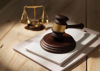 ÖMK YÖNETMELİĞİNDEKİ EKSİK DÜZENLEMELERİ YARGIYA TAŞIDIK