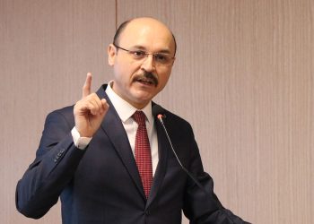 DEVLET MEMURUNUN SADAKAT GÖSTERECEĞİ TEK YER, DEVLETTİR!