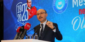 YÖNETİCİ ATAMALARINDA KEYFİYETE YER OLMAMALI!